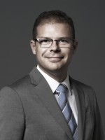 Dr. Fabio Selle